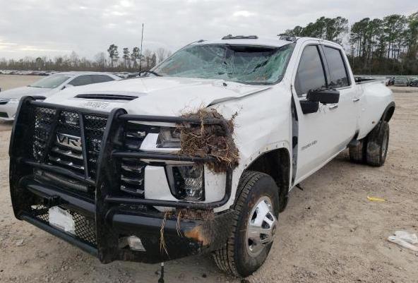 2021-WRECKED-CHEVY-TRUCK-SILVERADO